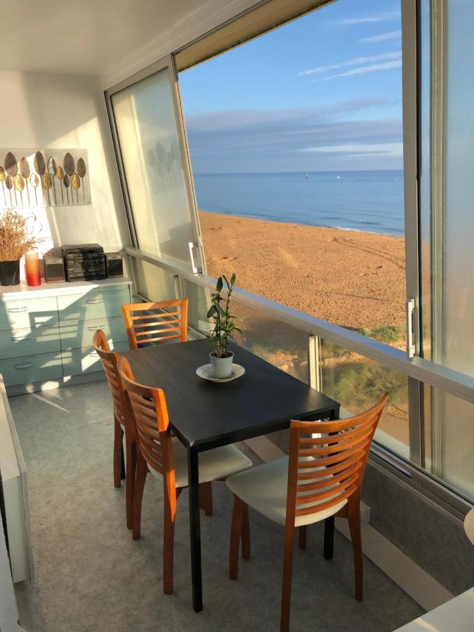 La Mouette Apartment Courseulles-sur-Mer Bagian luar foto